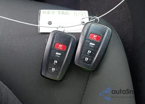 2018 Toyota Camry Le z USA, uszkodzony, nr VIN JTNB11HK2J3000384